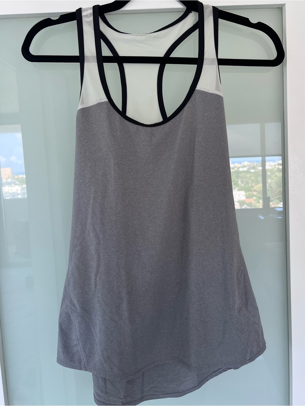 Athleta Chi Mesh Racerback Tank Gray White Womens Size Small